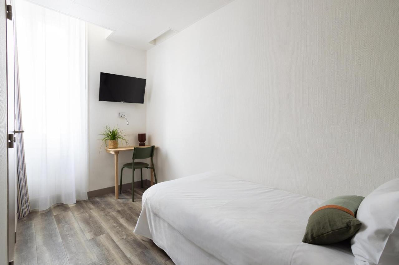 Hotel Suzane Angers Ngoại thất bức ảnh