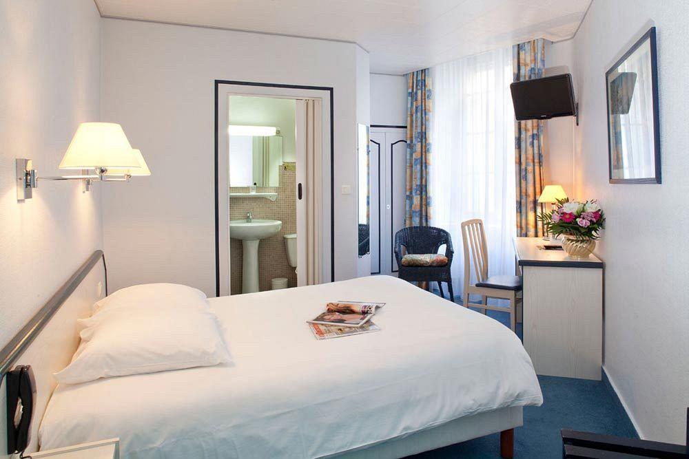 Hotel Suzane Angers Ngoại thất bức ảnh